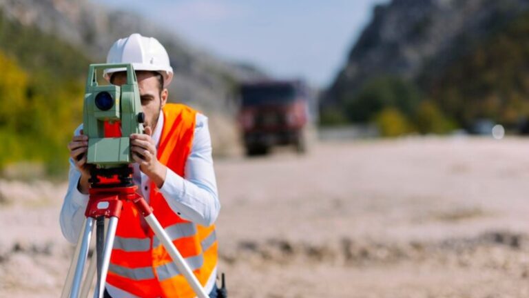 A Guide to Hiring a Land Surveyor Sydney for Your Next Project